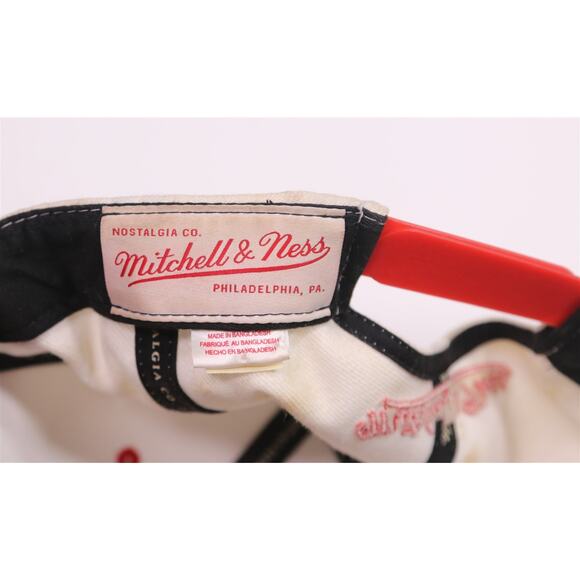 Chicago Bulls 1991 Mitchell Ness Retro Adjustable Hat Cap Cream Red - Picture 6 of 7